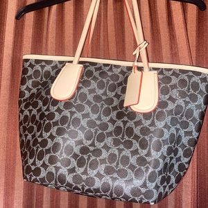 Coach purse USED